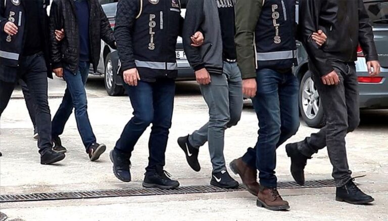 10 ilde FETÖ operasyonu: 3 şüpheliye ev hapsi kararı
