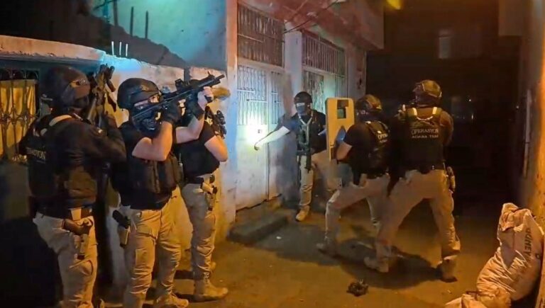 Adana’da DAEŞ operasyonu: 6 gözaltı