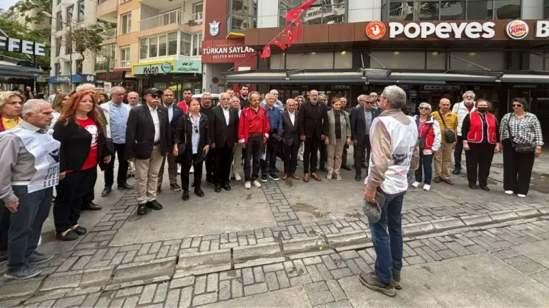 ADD’den PKK’nın ‘Silah bırakma’ bildirisine tepki: Bu, bir ihanet manifestosudur ADD’den PKK’nın ‘Silah bırakma’ bildirisine tepki: Bu, bir ihanet manifestosudur