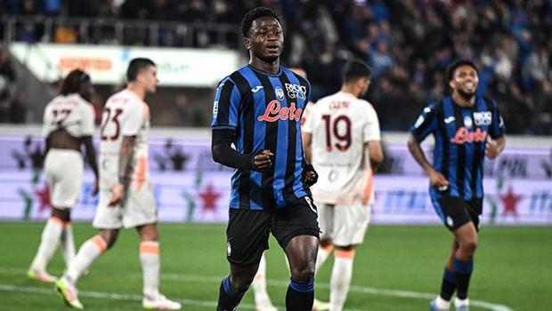 Atalanta, Roma’nın 19 maçlık serisine son verdi! Zeki Çelik…