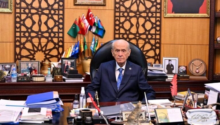Bahçeli, Süper Lig şampiyonu Galatasaray’ı kutladı Bahçeli, Süper Lig şampiyonu Galatasaray’ı kutladı