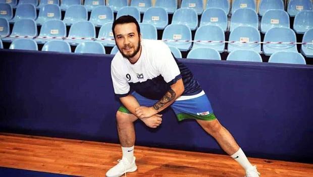 Basketbol takım kaptanı lojmandaki odasında ölü bulundu Basketbol takım kaptanı lojmandaki odasında ölü bulundu