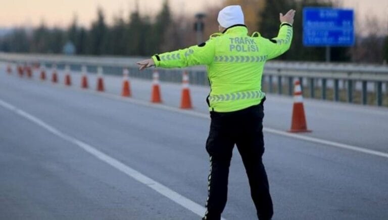 Bursa’da bazı yollar trafiğe kapatılacak Bursa’da bazı yollar trafiğe kapatılacak