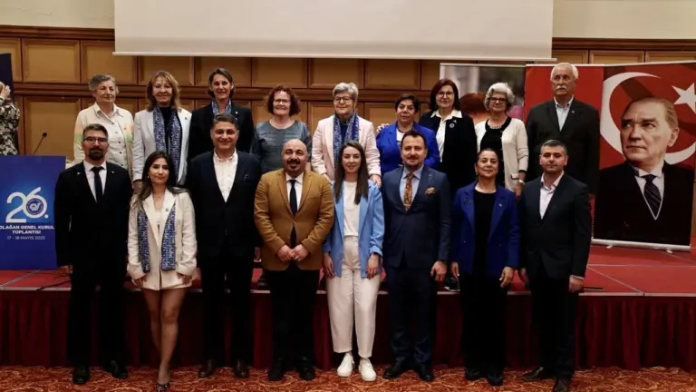 Çağdaş Yaşamı Destekleme Derneği’nin 26. Olağan Genel Kurulu yapıldı Çağdaş Yaşamı Destekleme Derneği’nin 26. Olağan Genel Kurulu yapıldı