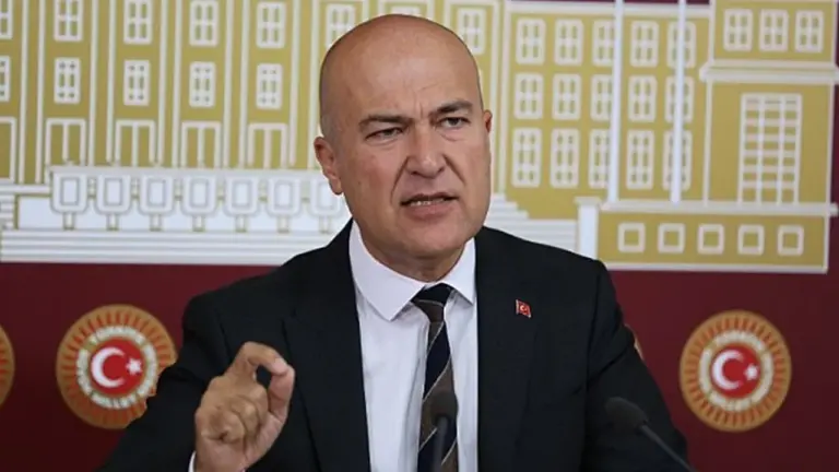 CHP’li Murat Bakan’dan İzmirlilere ’19 Mayıs’ çağrısı: ‘Gündoğdu’da buluşalım!’