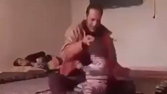 Çocuğunu öldüresiye döven babadan “şaka” savunması