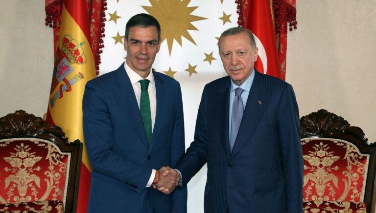 Cumhurbaşkanı Erdoğan, İspanya Başbakanı Sanchez ile görüştü Cumhurbaşkanı Erdoğan, İspanya Başbakanı Sanchez ile görüştü