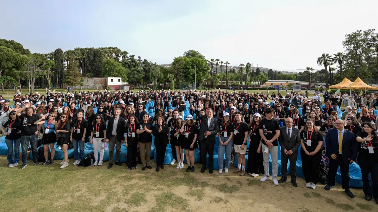Cumhuriyet’in genç tasarımcıları İzmir’de buluştu