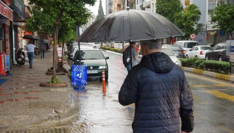 Denizli için kuvvetli yağış uyarısı Denizli için kuvvetli yağış uyarısı