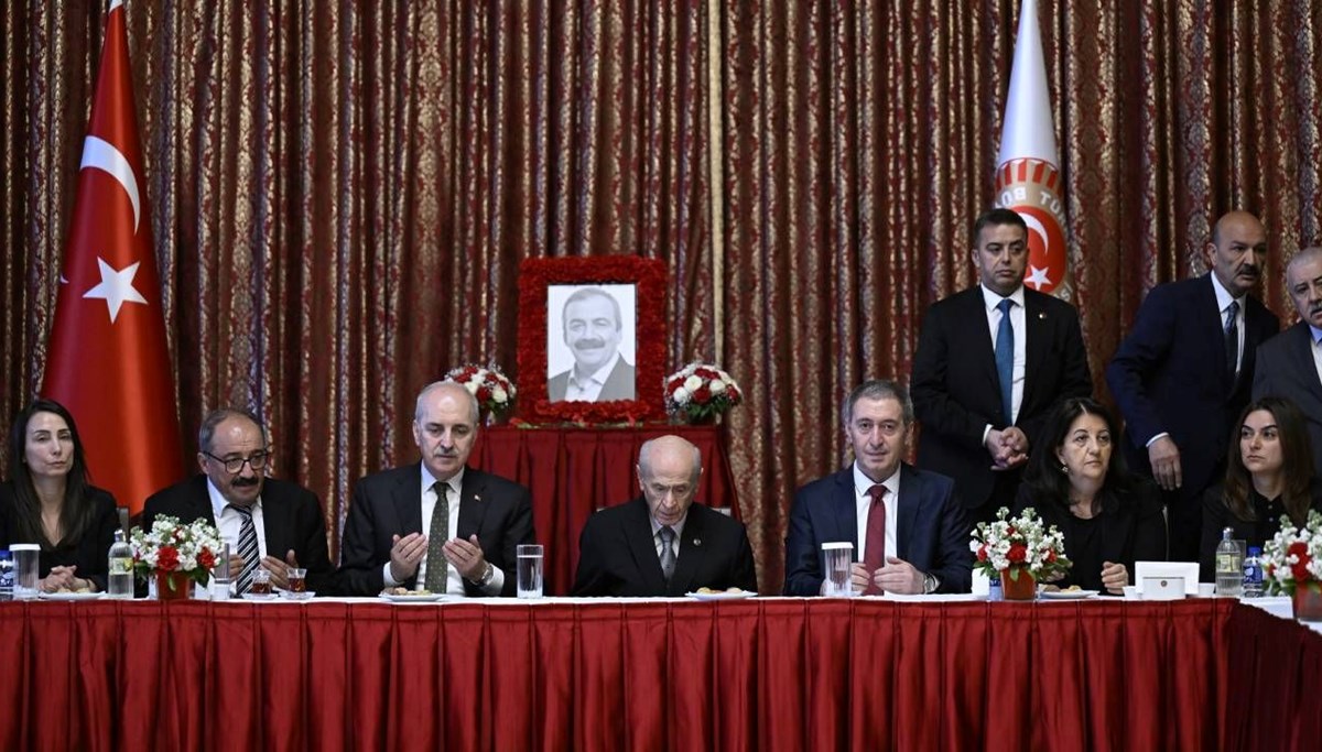 Devlet Bahçeli 99 gün sonra Meclis’te: Sırrı Süreyya Önder için yapılan törene katıldı