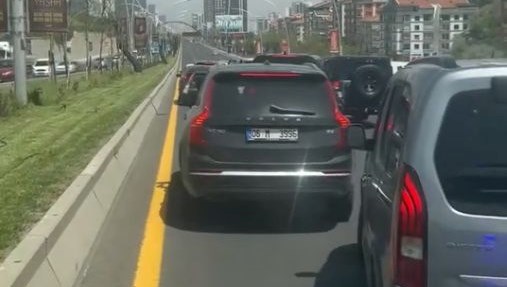 Düğün konvoyu ambulansın geçişini engelledi