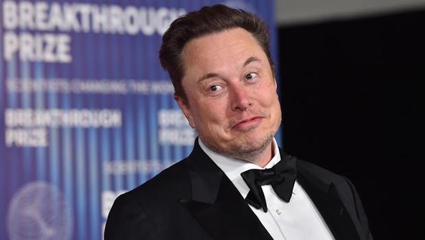 Elon Musk OpenAI davasından vazgeçmiyor