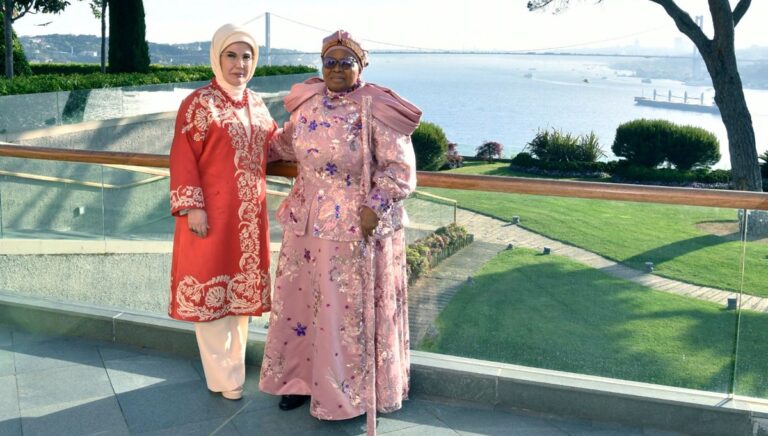 Emine Erdoğan, Esvatini Ana Kraliçesi Tfwala ile bir araya geldi Emine Erdoğan, Esvatini Ana Kraliçesi Tfwala ile bir araya geldi