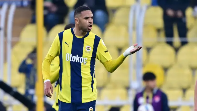 En Nesyri ile tribünler arasında gerginlik!
