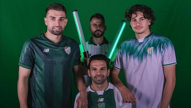 Enes Çelik: ‘Önce formalar, sonra transferler’