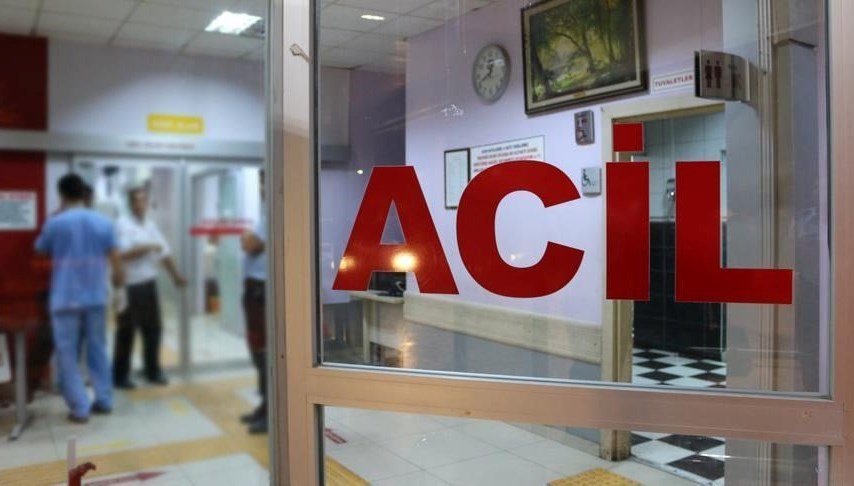 Fabrikadaki yangın iki işçiyi hastanelik etti
