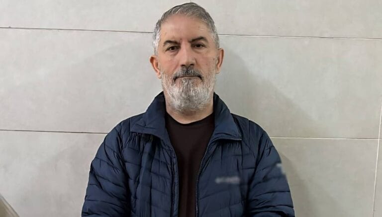 FETÖ’nün kritik isimlerinden biri daha yakalandı FETÖ’nün kritik isimlerinden biri daha yakalandı