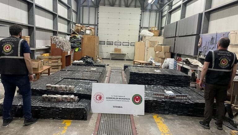 Gümrüklerde rekor yakalama: 418 milyon TL değerinde uyuşturucu ve kaçak eşya ele geçerildi Gümrüklerde rekor yakalama: 418 milyon TL değerinde uyuşturucu ve kaçak eşya ele geçerildi
