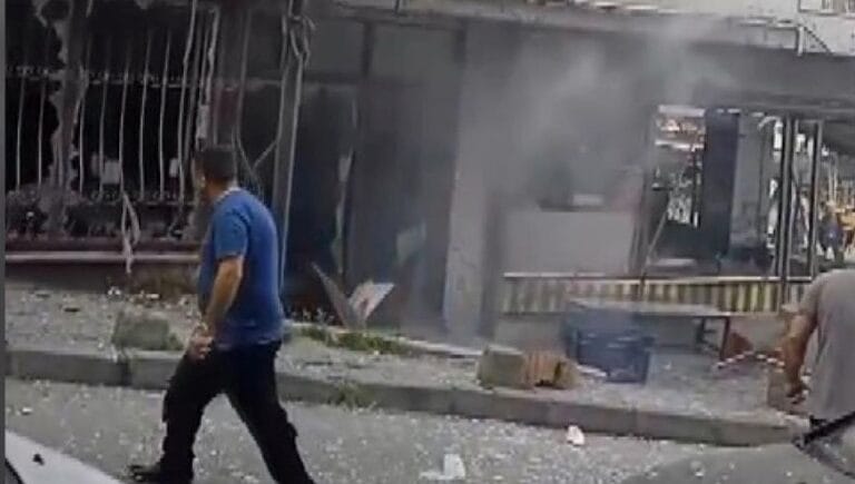 Güngören’de iş yerinde korkutan patlama Güngören’de iş yerinde korkutan patlama