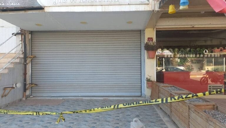 Hatay’da kuyumcuda silahlı saldırı Hatay’da kuyumcuda silahlı saldırı