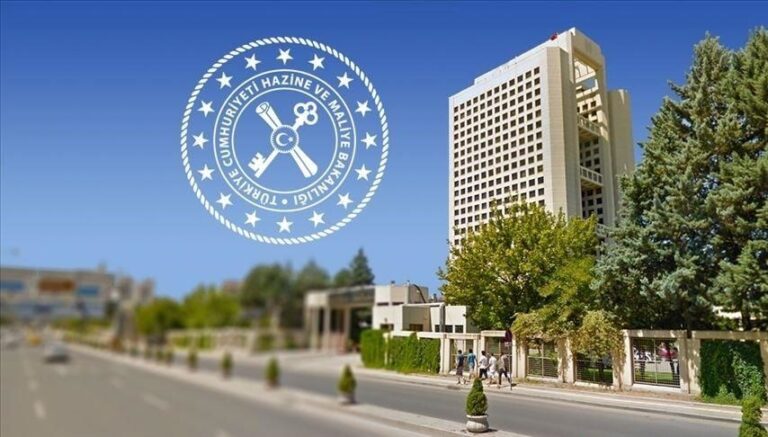 Hazine ve Maliye Bakanlığı: Yatırımcı toplantısı iddiaları asılsız Hazine ve Maliye Bakanlığı: Yatırımcı toplantısı iddiaları asılsız