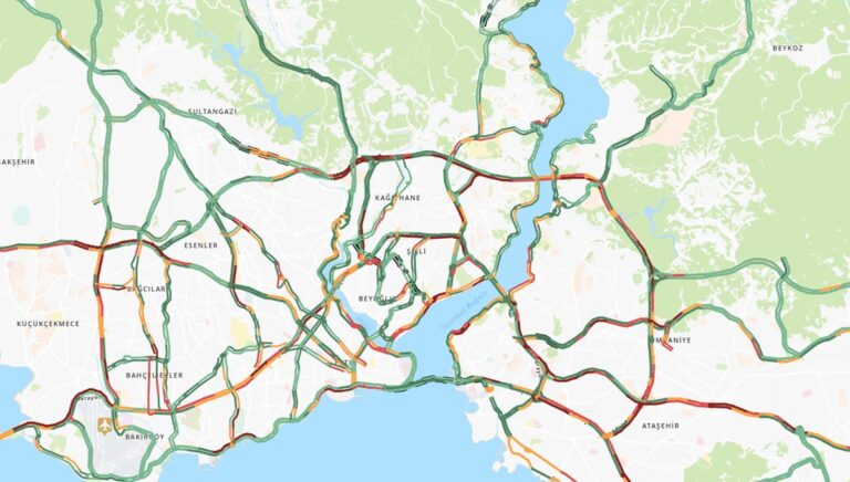 İstanbul’da sağanak trafiği: Yoğunluk yüzde 74’e kadar çıktı