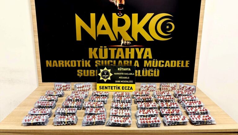 Kargoyla uyuşturucu sevkiyatına darbe