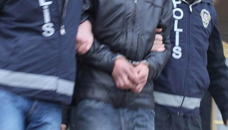 Konya merkezli dolandırıcılık operasyonu: 13 kişi tutuklandı