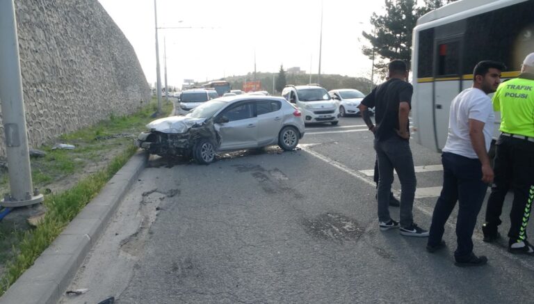 Malatya’da 5 araç birbirine girdi: 6 yaralı