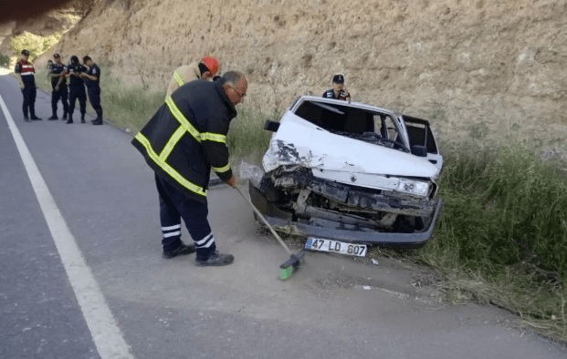 Mardin’de iki otomobil çarpıştı: 8 yaralı Mardin’de iki otomobil çarpıştı: 8 yaralı