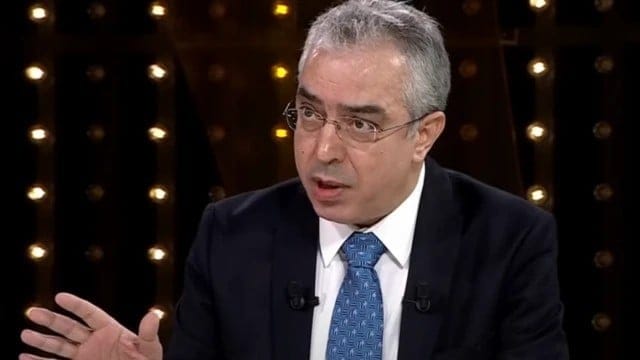 Mehmet Uçum’dan ‘Terörsüz Türkiye’ sürecinde ‘dil’ uyarısı Mehmet Uçum’dan ‘Terörsüz Türkiye’ sürecinde ‘dil’ uyarısı