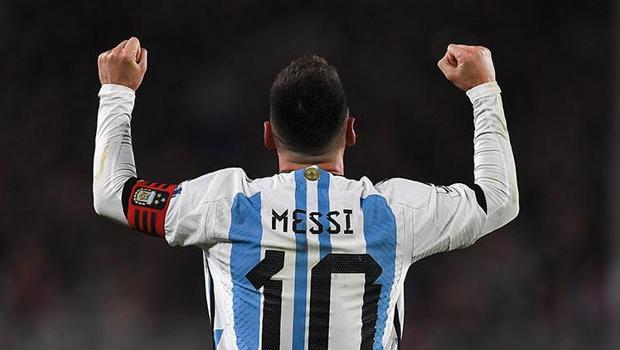 Messi’nin en sevdiği golü, sanat eserine dönüşüyor!