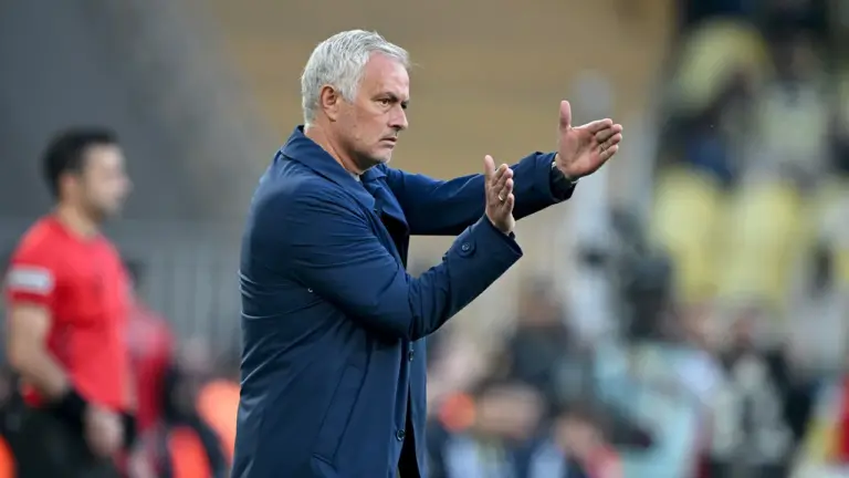 Mourinho’dan Muslera’nın penaltı golü için açıklama: ‘Nasıl bir insani boyutta olduklarını gösterdiler’