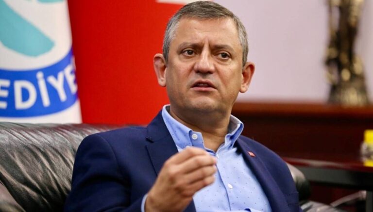 Özgür Özel’den Terörsüz Türkiye süreci açıklaması: Bunun başarılı olmasını istiyoruz