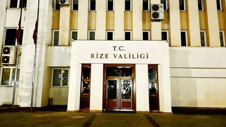 Rize Valiliği’nden “çevre kirliliği” açıklaması Rize Valiliği’nden “çevre kirliliği” açıklaması
