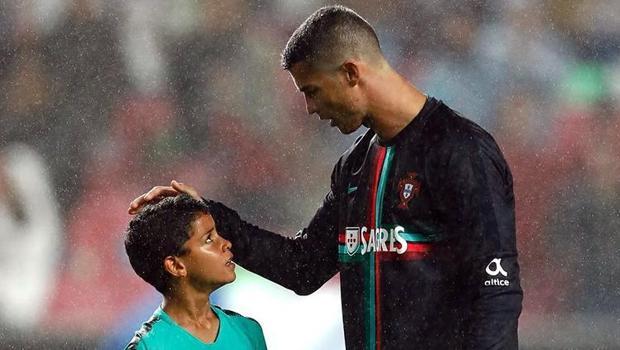 Ronaldo’nun oğlu babasının izinde! Milli takıma davet edildi