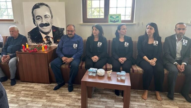 Sırrı Süreyya Önder için memleketinde anma töreni