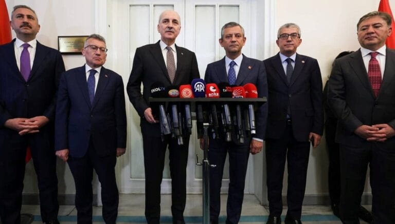 TBMM Başkanı Numan Kurtulmuş’tan AK Parti ve CHP’ye ziyaret TBMM Başkanı Numan Kurtulmuş’tan AK Parti ve CHP’ye ziyaret