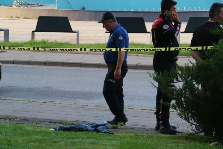 TBMM’de korku dolu anlar! Silah sesleri yükseldi TBMM’de korku dolu anlar! Silah sesleri yükseldi