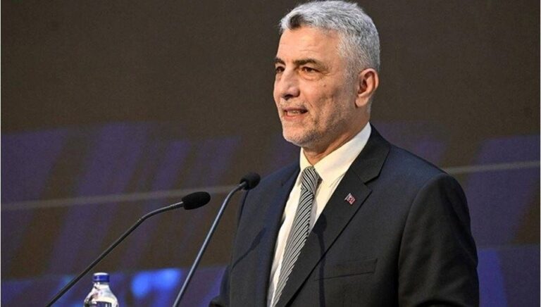 Ticaret Bakanı Bolat, büyüme verilerini değerlendirdi Ticaret Bakanı Bolat, büyüme verilerini değerlendirdi