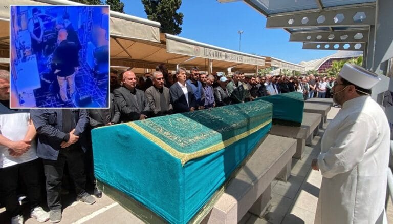 Tıraş olurken ağabeyi öldürmüştü: Babasıyla birlikte defnedildi Tıraş olurken ağabeyi öldürmüştü: Babasıyla birlikte defnedildi
