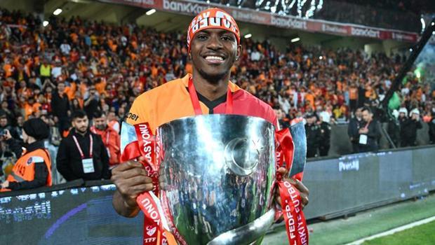 Victor Osimhen’den Mario Jardel’e teşekkür!
