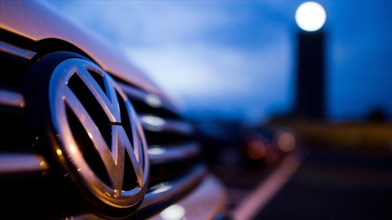 Volkswagen’de patlayan dizel skandalı otomotiv devinde büyük yara açtı Volkswagen’de patlayan dizel skandalı otomotiv devinde büyük yara açtı