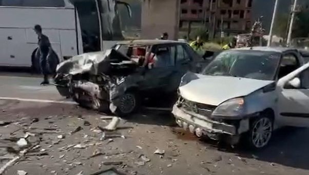 Yalova’da zincirleme kaza: 5 yaralı