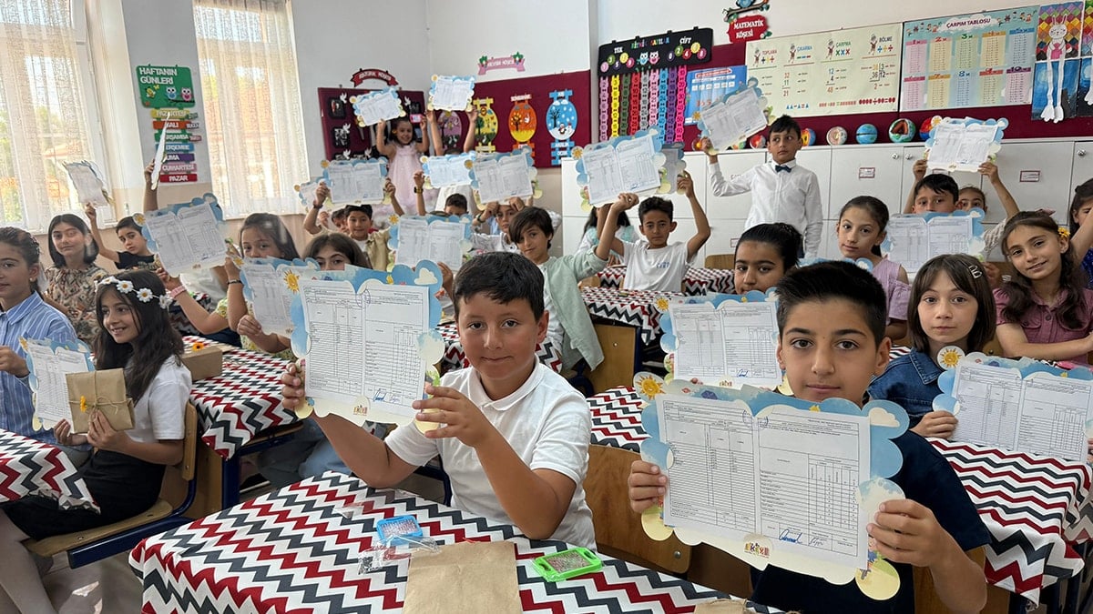 2024-2025 Eğitim-Öğretim yılı için son zil çaldı 2024-2025 Eğitim-Öğretim yılı için son zil çaldı