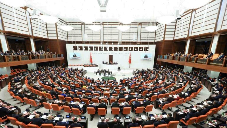 30 maddelik infaz paketi Meclis’te: 8 madde çıkarılıyor 30 maddelik infaz paketi Meclis’te: 8 madde çıkarılıyor