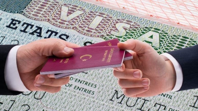 AB ile vize krizi masada: Türkiye’den iş dünyası için kolaylık talebi AB ile vize krizi masada: Türkiye’den iş dünyası için kolaylık talebi