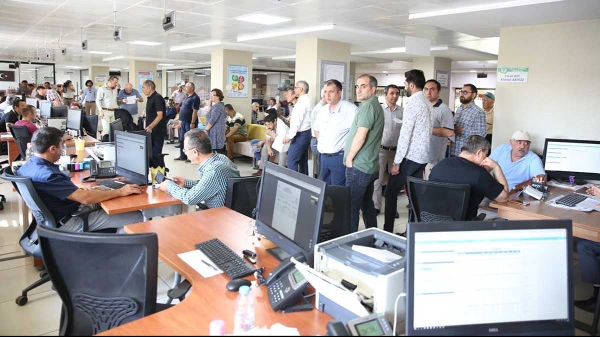 Araç alacaklara yeni vergi yükü geliyor Araç alacaklara yeni vergi yükü geliyor