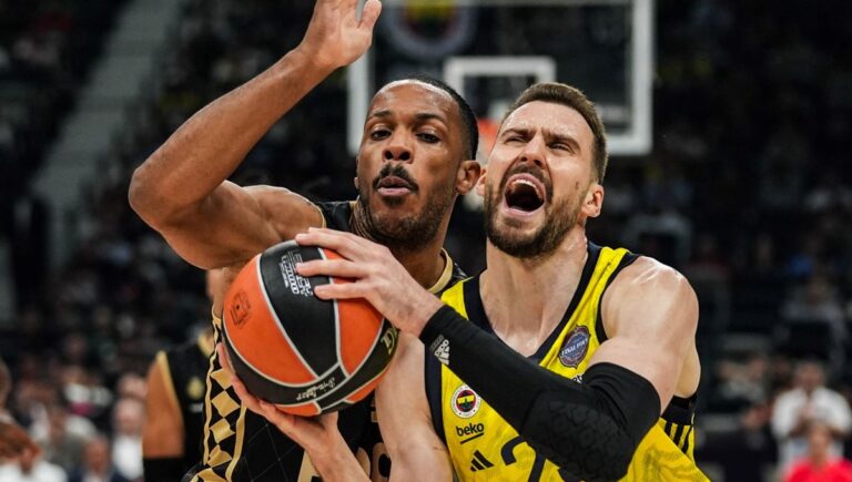 Basketbol Süper Ligi play-off final serisinde için seyirci kararı Basketbol Süper Ligi play-off final serisinde için seyirci kararı