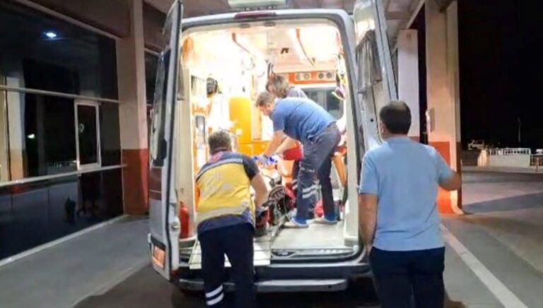 Bayram tatili için geldi, bıçaklanarak öldürüldü Bayram tatili için geldi, bıçaklanarak öldürüldü